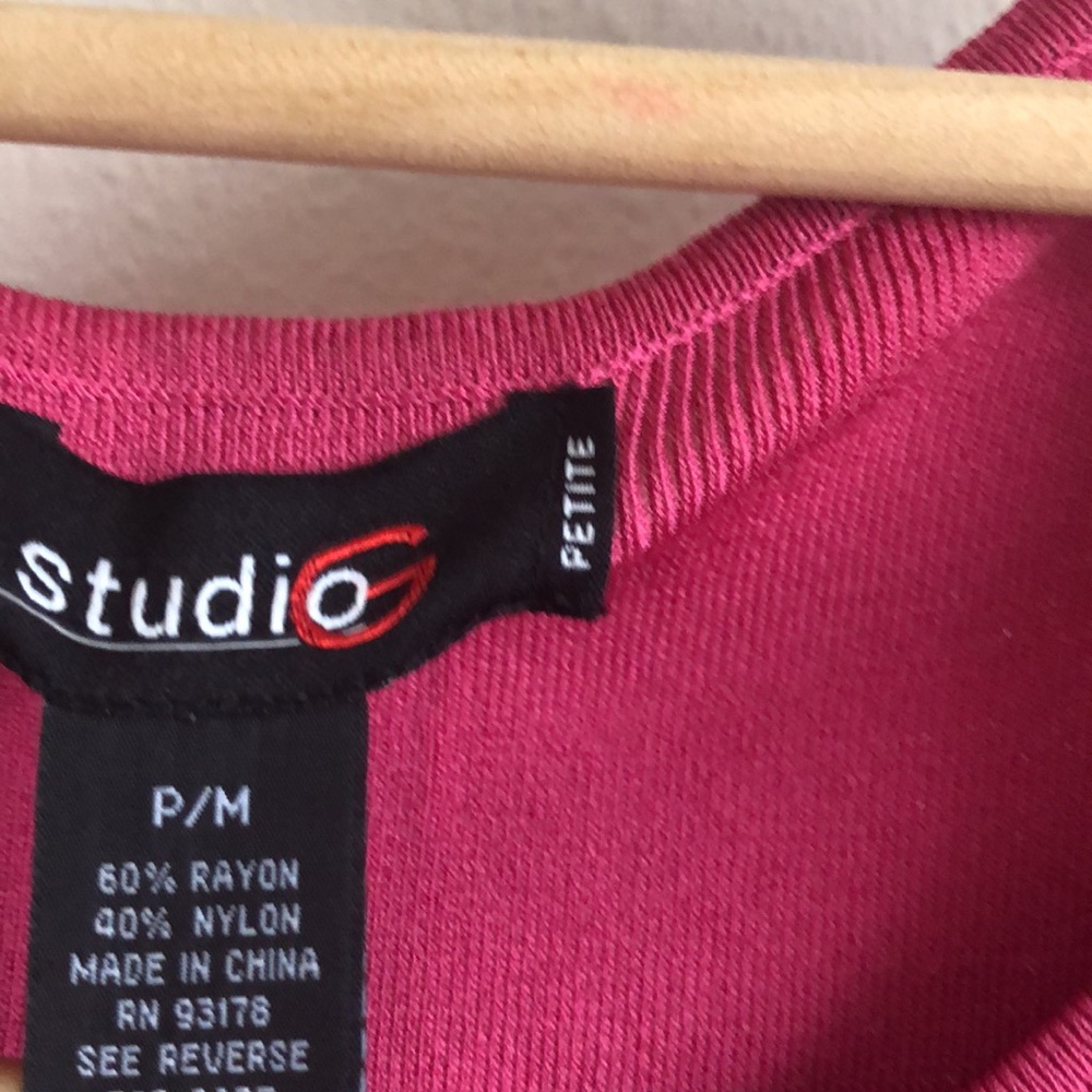 STUDIO G Top. - Picture 3 of 7
